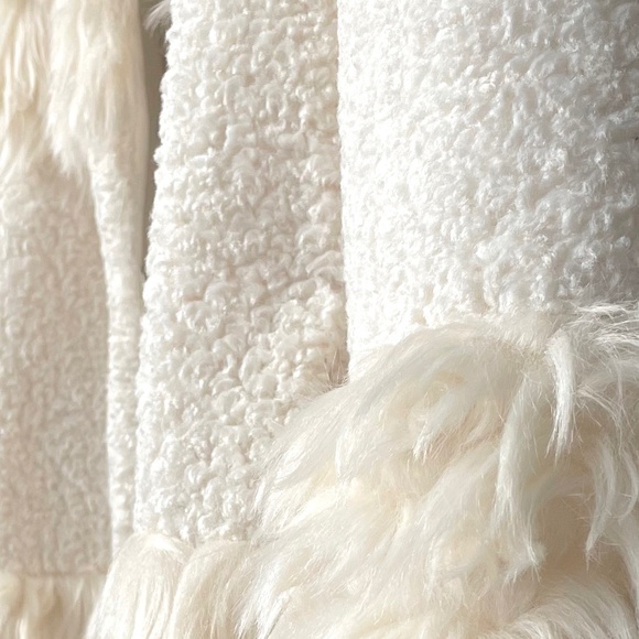 Kensie Ivory Patchwork Mixed Faux Fur Coat | Size XL - Picture 7 of 10